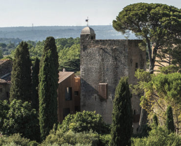 tour sarrazine de montaren